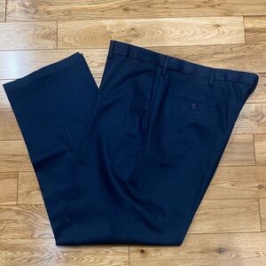 2/$30 ✴️ Men’s Haggar Premium Khakis size 40 x 32